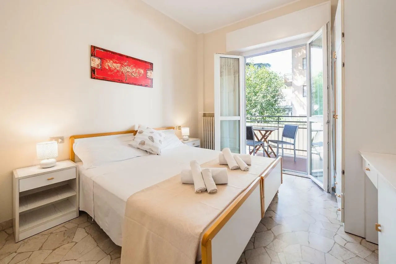 Villa Maria Apartments Nel Cuore Di Riccione Italy